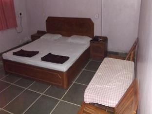 Hotel Indrayani Alandi エクステリア 写真